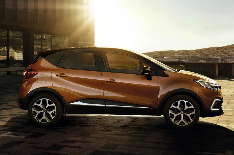 renault announces pricing and specifications for connected and distinctive new captur 09h00 020517 2