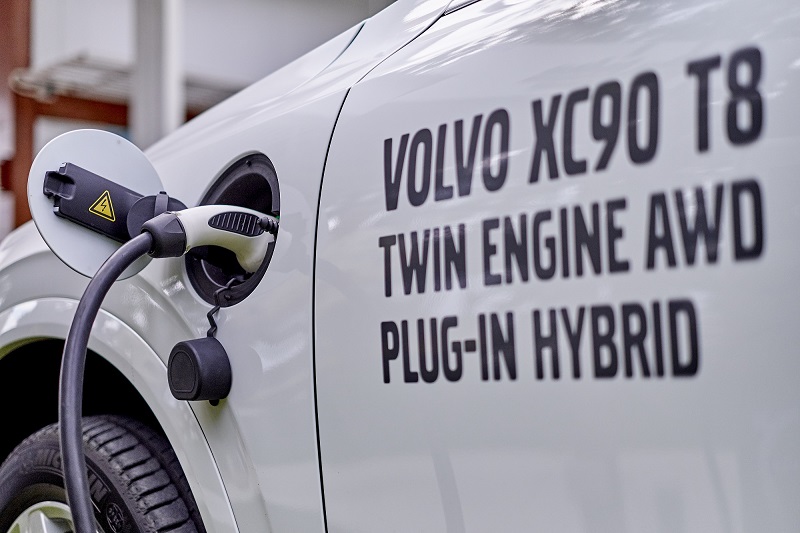 XC90 T8 Twin Engine AWD Plug in Hybrid Resize