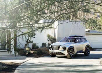 Nissan Xmotion Concept 10