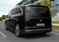Mercedes-Benz VLE 2026 วิ่งด้านหลัง