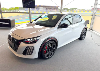 Peugeot e-208 GTi