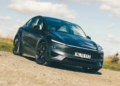 Tesla Model Y จอดมุมหน้า
