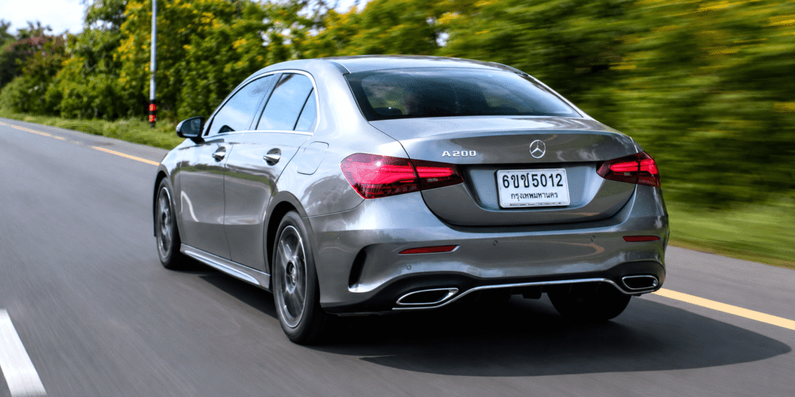 Mercedes-Benz A200 AMG Dynamic ด้านท้าย Rolling