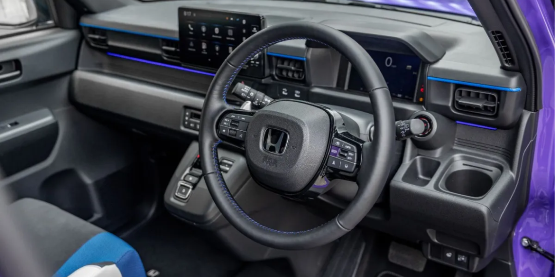 Honda Super-N (ในไทยคือรุ่น Super-One) interior
