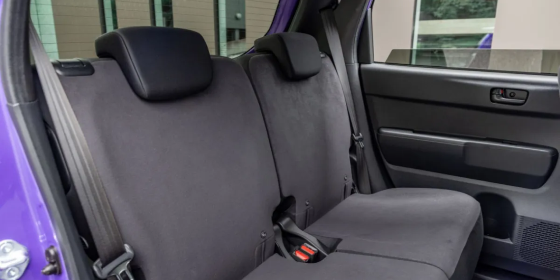 Honda Super-N (ในไทยคือรุ่น Super-One) rear-seats