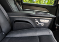 Mercedes-Benz V 300 d Exclusive ที่นั่งผู้โดยสาร ปุ่นกดต่างๆ