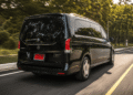 Mercedes-Benz V 300 d Exclusive รถวิ่งด้านท้าย