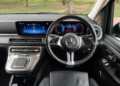 Mercedes-Benz V 300 d คอนโซลหน้ารถ